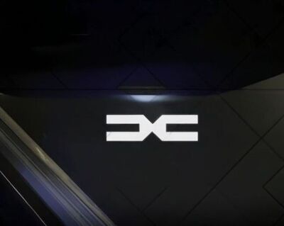 ECLAIRAGE WELCOME LIGHT siglé GAMME DACIA