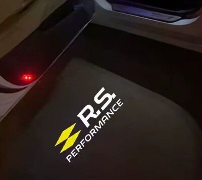 ECLAIRAGE WELCOME LIGHT siglé GAMME RENAULT RS