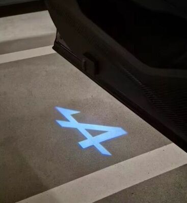 ECLAIRAGE WELCOME LIGHT siglé GAMME RENAULT