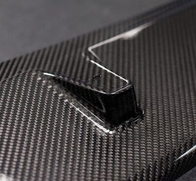 LAME DE PARE CHOC AVANT EN CARBONE BMW X7 PACK M PHASE 1 (2018/2022)