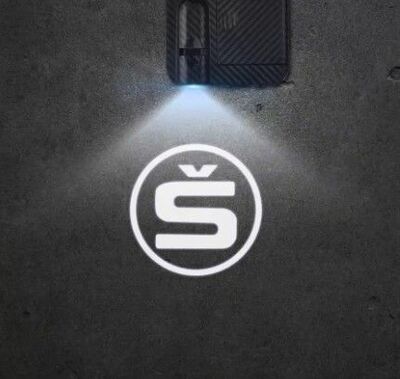 ECLAIRAGE WELCOME LIGHT siglé GAMME SKODA SPORTLINE