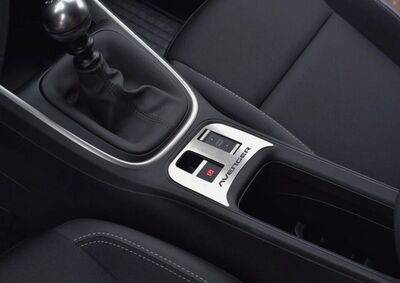 ENJOLIVEUR DE CONSOLE CENTRALE JEEP AVENGER (2023+)