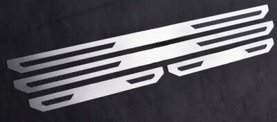 SEUILS DE PORTES EXTERIEURS ALU ET CARBONE JEEP AVANGER (2023+)