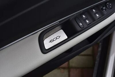 ENJOLIVEURS DE COMMANDES DE LEVE VITRES FIAT 600E (2023+)