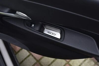 ENJOLIVEURS DE COMMANDES DE LEVE VITRES FIAT 600E (2023+)