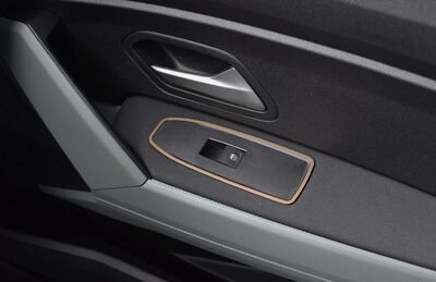ENJOLIVEURS DE COMMANDES DE LEVE VITRES DACIA DUSTER III (2024+) DACIA BIGSTER (2025+)