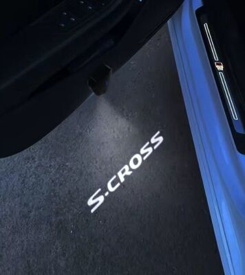 ECLAIRAGE WELCOME LIGHT"USB" siglé GAMME SUZUKI (ALTO,SWIFT,SX4,SWIFT CLUB,SAMOURAI,S CROSS)