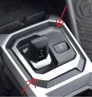 ENJOLIVEUR CONTOUR DE SELECTEUR BOITE AUTO DACIA DUSTER III (2024+)