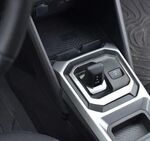 ENJOLIVEUR CONTOUR DE SELECTEUR BOITE AUTO DACIA DUSTER III (2024+)