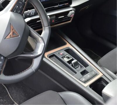 ENJOLIVEUR DE CONSOLE CENTRALE CUPRA LEON PHASE 1 (2020+) CUPRA FORMENTOR PHASE 1 (2020+)