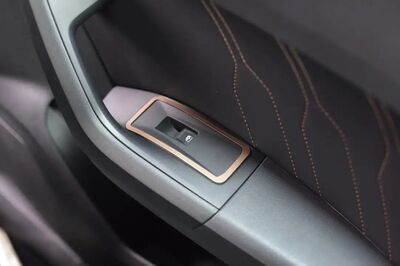 ENJOLIVEURS DE CONTOURS DE LEVE VITRES CUPRA ATECA (2017/2024)