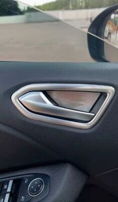 ENJOLIVEURS DE GACHES DE PORTES INTERIEURES (AVANT+ARRIERE) RENAULT ARKANA (2022+) RENAULT CLIO V (2019/2025) RENAULT CAPTUR II (2020+)