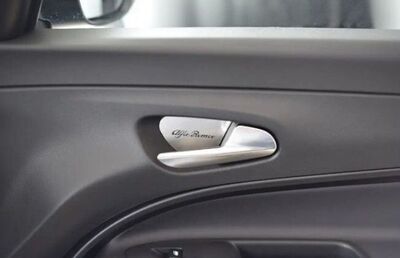 ENJOLIVEURS DE GACHES DE PORTES INTERIEURES ALFA ROMEO JUNIOR (2024+)
