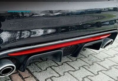 ENJOLIVEUR DE DIFFUSEUR ARRIERE EN CABONE FIAT 500 II ABARTH 595/695 (2007/2023)