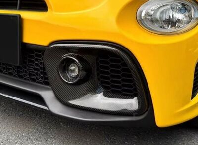 ENJOLIVEURS D'ANTIBROUILLARDS AVANT EN CARBONE FIAT 500 II ABARTH 595/695(2016/2024)