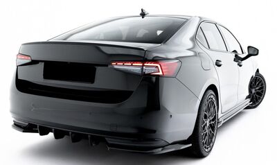 SPLITTER CENTRAL DE PARE CHOC ARRIERE LOOK DIFFUSEUR SKODA SUPERB IV SPORTLINE (2024+)