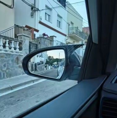 COQUES DE RETROVISEURS HORN SHAPE PIANO BLACK OU CARBONE LOOK HYUNDAI IONIQ (2016/2022)