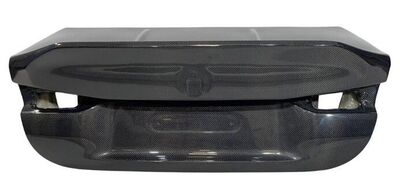 COFFRE EN CARBONE BMW SERIE 4 G22 / M4 G82 LOOK CSL (2020+)