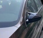 JEU DE COQUES DE RETROS "HORN SHAPE" PIANO BLACK OU CARBONE LOOK PEUGEOT 208 II OU E-208 II (2019+) PEUGEOT 2008 II OU E-2008 II (2020+) PEUGEOT 308 II (2013/2021) PEUGEOT 508 II (2019+)