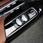 ENJOLIVEURS DE COMMANDES DE LEVE VITRES MERCEDES CLASSE E W214 (2024+)