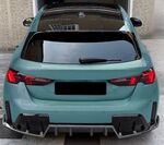 LAME DE PARE CHOC ARRIERE 3 PARTIES Piano Black ou Carbone look BMW SERIE 1 F70 PACK M PHASE 1 (10-2024+)