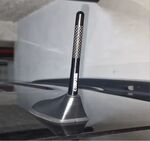 ANTENNE DE TOIT ALU/CARBONE LOOK AVEC LOGO COMPASS