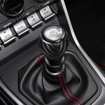 ENJOLIVEURS DE POMMEAU DE LEVIER DE VITESSE EN CARBONE POUR TOYOTA GR86 OU SUBARU BRZ II (2021+)