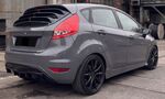 JEU DE BAS DE CAISSE FORD FIESTA MK7 5 PORTES STANDARD PIANO BLACK (2008/2017)