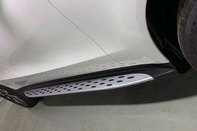 JEU DE BAS DE CAISSE MERCEDES EQC (N293) TYPE MARCHE PIEDS EN ALU (2019/2023)