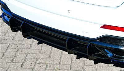 Kompletter Teppichsatz für Mercedes Benz W114 und W115 Limousine. /8 Kompletter Teppichsatz für Mercedes Benz W114 und W115 Limousine. /8