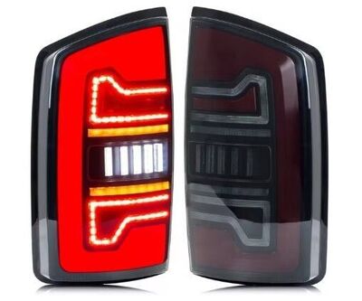 FEUX A LEDS DODGE RAM AVEC CLIGNOTANTS DTS -DYNAMIC TURN SIGNAL - VERSION 2 (2002/2005)