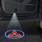 ECLAIRAGE WELCOME LIGHT siglé GAMME mitsubishi