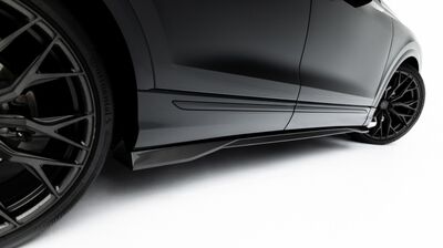 JEU DE BAS DE CAISSE (RAJOUTS EN CARBONE)  AUDI Q8 3M S LINE OU SQ8 PHASE 2 (2023+)