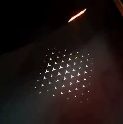 ECLAIRAGE WELCOME LIGHT siglé GAMME MERCEDES CLA W118/X118 (2019/2025) MERCEDES CLASSE E COUPE W238 (2016/2023) MERCE2018+)