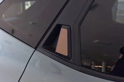 ENJOLIVEURS DE GACHES DE PORTES EXTERIEURES DACIA DUSTER III (2024+) DACIA BIGSTER (2025+)