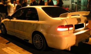 AILERON DE COFFRE HONDA CIVIC BERLINE 4 PORTES "ATR" (1992/1995)