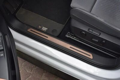 SEUILS DE PORTES CUPRA BORN (2021+)