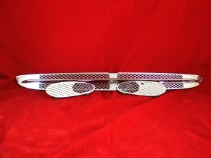 GRILLES DE PARE CHOC AVANT CHROMEES MERCEDES CLASSE S TYPE W220 (2000/2002)