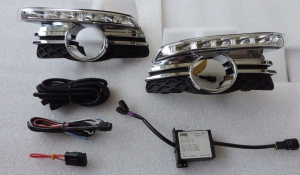 ECLAIRAGE DE JOUR TYPE "RUNNING DAYLIGHTS" MERCEDES CLASSE C W204 PHASE 1 STANDARD POUR ECLAIRAGE AVEC ANTIBROUILLARDS RONDS (2007/02-2011)