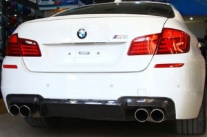 DIFFUSEUR ARRIERE EN CARBONE BMW SERIE 5 M5 F10/F11 OEM STYLE (2010/2017)