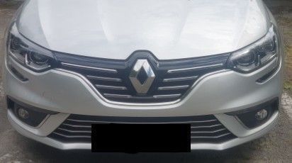 GRILLE DE CALANDRE droite RENAULT MEGANE SCENIC 2 PHASE 2 EUR 20,00 GRILLE DE CALANDRE droite RENAULT MEGANE SCENIC 2 PHASE 2 EUR 20,00