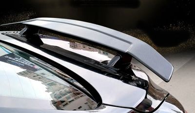 BECQUET DE COFFRE LEXUS GS III (2005/2012)