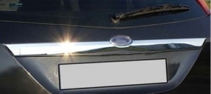 BARRETTE DE COFFRE CHROMEE SUPERIEURE FORD FOCUS MK1 (1998/04-2005)