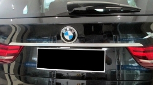 BARRETTE DE COFFRE CHROMEE SUPERIEURE BMW X5 F15 (2013/2018)