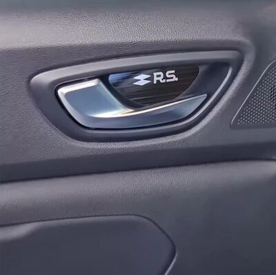 ENJOLIVEURS DE POIGNEES DE PORTES INTERIEURES (AVANT+ARRIERE) RENAULT MEGANE IV RS (2016/2022)