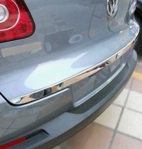 BAGUETTE DE COFFRE INFERIEURE CHROMEE VW TIGUAN (2007/2015)