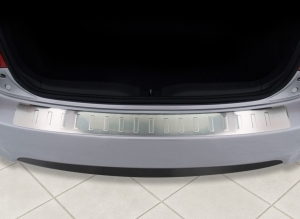 SEUIL DE COFFRE ALU TOYOTA AURIS II 5 PORTES (2010/2012)