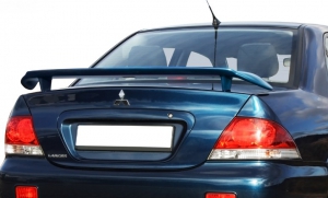 BECQUET DE COFFRE MITSU LANCER (TYPE CSO) RD LINE EVO (2003/2008)