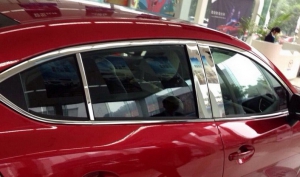 MONTANTS DE PORTES CHROMES MAZDA 3 TYPE BM (09-2013+)