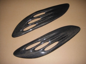 PRISES D'AIR UNIVERSELLES A PEINDRE OU EN CARBONE 40X11CM (Capot..Ailes..)